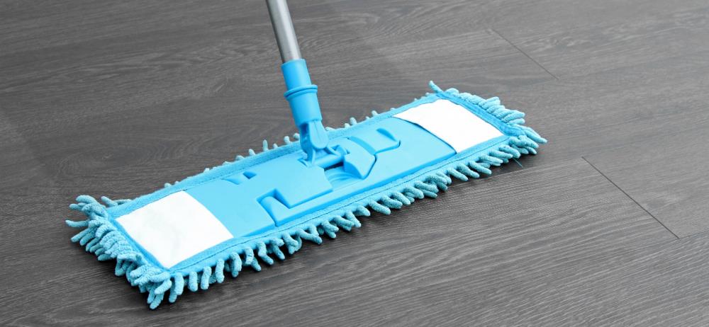 Come pulire un pavimento ruvido: attrezzature e prodotti