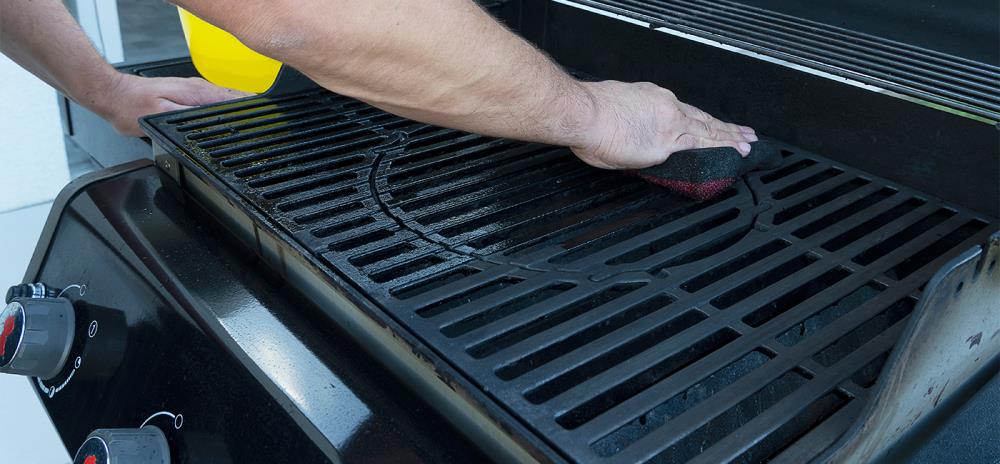 Come pulire il barbecue a gas: prodotti da usare