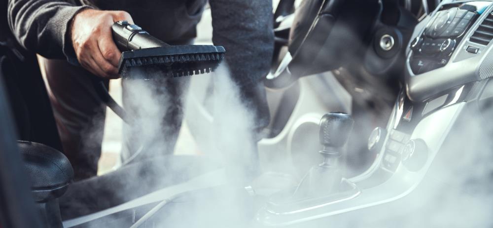 Come pulire sedili auto con vapore: consigli pratici