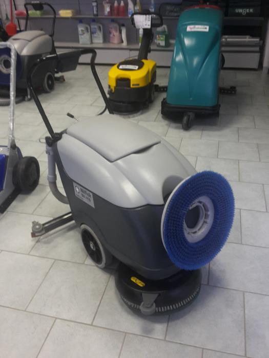 LAVASCIUGA NILFISK BA 410 - USATA                        